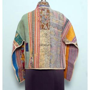 เสื้อแจ็คเก็ต Kantha ดีไซน์เนอร์ ART&ART ผ้าฝ้าย 100% หลายสี สไตล์เดนิมลายปักแบบชาติพันธุ์ ติดกระดุม ทำมือ วินเทจ สำหรับฤดูหนาว ขายส่ง - Product Image 5