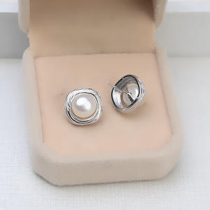 Ensemble de boucles d'oreilles fermées en argent S925 pour femmes, boucles d'oreilles carrées avec perle, support creux, 1268 accessoires de bijoux de mode - Product Image 4