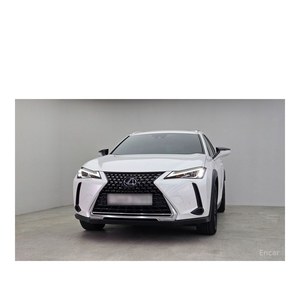 Lexus UX 2.0 2WD Modelo Abril 2019, 132,376 km, Asientos de Cuero, Volante a la Izquierda, Cámara Trasera - Product Image 3