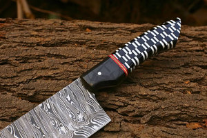 Nouveau Couteau de Chef Japonais Artisanal en Acier Damas, Lame Affûtée de 8 Pouces, Manche en Résine Ambidextre, Couteau de Cuisine à Torsion Damas - Product Image 2