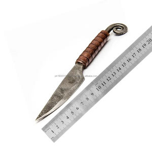Couteau Viking en acier au carbone fait main avec poignée de forge à la main et gaine en cuir fin Couteaux de chasse médiévaux Viking - Product Image 2