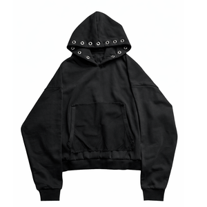 Usine de sweats à capuche en tissu technique spécialisée dans les vêtements de performance, offrant des coutures précises et des services de production fiables. - Product Image 3