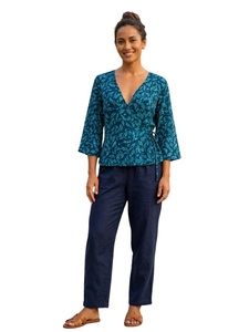 Blusa de Mujer con Cuello en V, Estampada, Tejida, con Manga Campana, Cierre Cruzado con Lazo, Corte Holgado, de Algodón y Rayón, para Primavera/Verano, Estilo Casual - Product Image 3