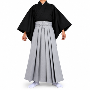 Ensemble Kimono et Hakama traditionnels japonais 100% coton avec logo personnalisé Valana Sports Wears pour hommes, coupe classique - Product Image 1