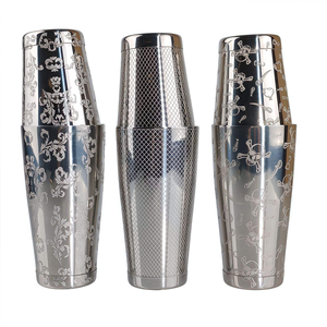 Coctelera Boston de Acero Inoxidable con Herramientas de Barra de Metal Duradero y Patrón Grabado - Product Image 1