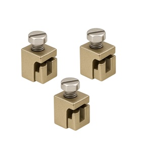 Conectores de bronce de la mejor calidad y larga duración para un agarre fuerte en instalaciones de puesta a tierra y eléctricas, disponibles al mejor precio. - Product Image 1