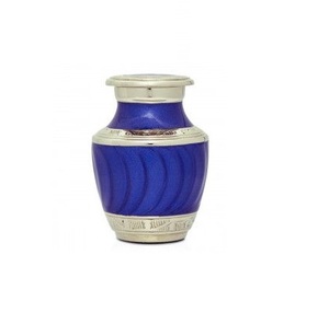 Urna Funeraria Azul para Cenizas de Adulto, Recuerdo Conmemorativo, Diseño Personalizable, Hecha a Mano con Detalles en Plata y Moneda Conmemorativa - Product Image 1