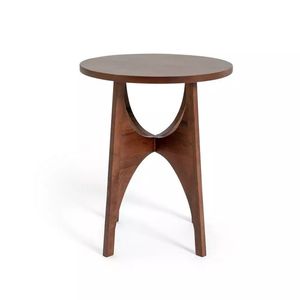 Mesa Auxiliar de Madera de Diseño Equilibrado que Combina Uso Práctico con Proporciones Interiores Elegantes - Product Image 2