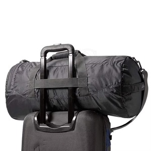 Sacs de voyage de grande taille, sac de sport pour femmes et hommes, motif uni, couleur personnalisable, logo, utilisation pour la salle de sport, les voyages - Product Image 1