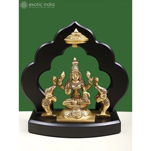 Statue en laiton faite à la main de 7 pouces de la déesse Gaja Lakshmi assise sur le trône pour la maison et l'idole de concepteur de temple pour Gifitng - Product Image 2