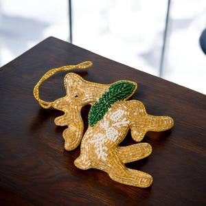 Adorno Colgante de Ciervo Hecho a Mano con Zari |   Adorno Colgante Decorativo de Reno con Cuentas Doradas e Hilo Metálico Zari - Product Image 4