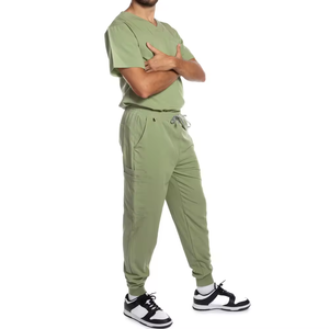 Compre Conjuntos de Uniformes Médicos para Hombre LightGreen, Pantalones Estilo Jogger, Cintura Elástica, Transpirables, Tejido de Doble Costura, Uniformes de Hospital Personalizados - Product Image 1