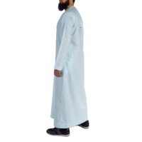 Thobe Homme Musulman 2023, Style Saoudien Oriental, Manches Longues, Col Rond Personnalisé, Bleu Ciel Clair Teint, Poitrine à Design en V Personnalisé