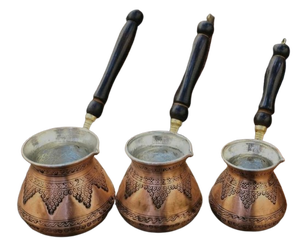 Hermosa cafetera turca, griega y árabe de latón martillado color cobre, para hornilla, Cezve Ibrik Briki, con mango de madera - Product Image 6
