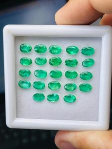 Lot de pierres précieuses d'émeraude naturelle de Zambie, taille ovale, qualité AAA, lueur et couleur magnifiques, coupe et polissage parfaits pour la création de bijoux. - Product Image 2
