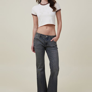 Wholesale Lightweight Casual Women's <b>Crop</b> <b>Top</b> Fashionable T-shirt for Summer Breathable and Short Length - Product Image 3