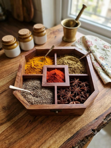Boîte à épices hexagonale en bois avec couvercle transparent, organisateur de masala, conteneur de rangement pour épices de cuisine, boîte de rangement pour fruits secs, décorative - Product Image 3