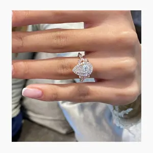 แหวนหมั้นเพชรโมอิสซาไนต์ทรงลูกแพร์วินเทจ ประดับด้วยเฮโล่  ทำจากเงินแท้ 925 ชุบทองคำสีกุหลาบ แหวนเจ้าสาวสุดหรู TISHYA DIAMOND - Product Image 5