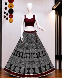Traditional Indian Pakistani Lehenga Set Cotton Digital Print Floor-Length Skirt with <b>Maroon</b> Crop <b>Top</b> Women's Wedding Outfit - Product Image 5