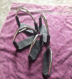 Estribos Flexibles de Hierro de Alta Calidad con Diseños Impresos Personalizados, Ligeros, para Montar a Caballo, con Estructura de Plástico, Marca Ekay - Product Image 6