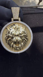 Colgante Cabeza de León Chapado en Oro de 18K, Aleación de Zinc con Diamantes de Imitación, Estilo Hiphop para Hombre, Joyería Temática Animal - Product Image 2