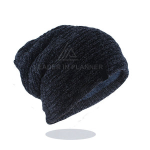 หมวกบีนนี่คุณภาพเยี่ยม 100% ทำจากขนสัตว์ สำหรับฤดูหนาว แบบ unisex ปรับขนาดได้ สกรีนโลโก้ได้ ระบายอากาศได้ดี ผลิตด้วยเทคนิค Jacquard ผลิตในประเทศปากีสถาน - Product Image 3