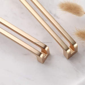 Poignée en métal moulé de qualité supérieure, utilisée pour les meubles haut de gamme, les tiroirs et les portes d'armoires. - Product Image 4