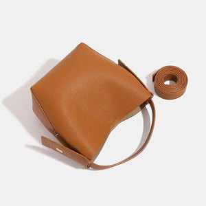Wholesale Genuine Leather Women's Luxury Shoulder Tote Bags Designer Fashion Tassel Zipper Closure Durable Travel - Product Image 3