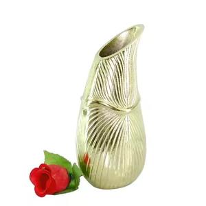 Vase à fleurs élégant en métal, vase décoratif pour la décoration de table de mariage, décoration intérieure de salon - Product Image 3