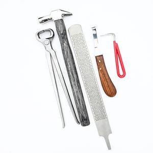Kit de Herramientas de Herrador Equino de Alta Resistencia para Recorte de Pezuñas: Alicates de 12 Pulgadas, Cuchilla para Pezuñas, Martillo para Clavos, Lima Raspadora y Herramienta de Extracción - Product Image 1