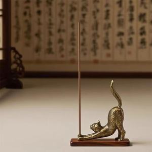 Brass Cat Candle Stand Home Decoration Durable Metal Art Sculpture Custom European art candle holder Nordic home decor light - Product Image 2