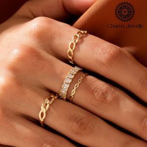 แหวนหมั้นชุบทองคำเหลืองประดับมอยส์ซาไนต์ทรงคลาสสิกจาก Charm Jewells สำหรับผู้หญิง ได้รับการรับรองจาก IGI - Product Image 5