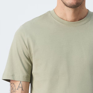 Jersey de Algodón para Caballero, Costuras Superiores, Diseño Premium, Corte Relajado, con Diseño de Logotipo Personalizado, Cuello Redondo, Diseño Casual - Product Image 3