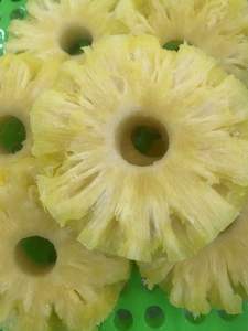 Cubes d'ananas surgelés IQF du Vietnam, morceaux d'ananas naturels sucrés, qualité export en vrac, prêts à l'emploi - Mme Tarina - Product Image 4