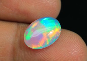 Opale d'Éthiopie (4-6 carats par taille) - Pierre cabochon éclatante aux reflets arc-en-ciel, prix de gros - Product Image 4