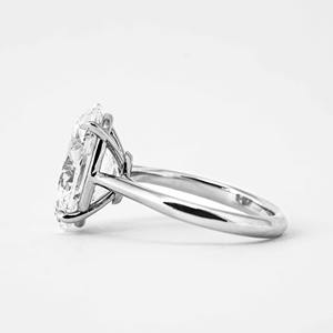 แหวนเพชรทรงรี 5 กะรัต ดีไซน์เนอร์ 14K ทองคำขาว ประดับเพชร VS1 คุณภาพสูง ผลิตในห้องปฏิบัติการ แหวนหมั้นทองคำขาวสุดหรูสำหรับผู้หญิง - Product Image 3