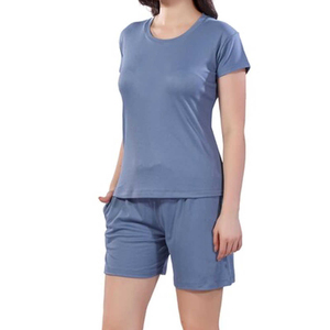 Ensemble de yoga 2 pièces pour femme, t-shirts et shorts décontractés, tenue de sport en Spandex/Polyester respirant, éco-responsable, taille élastique - Product Image 4
