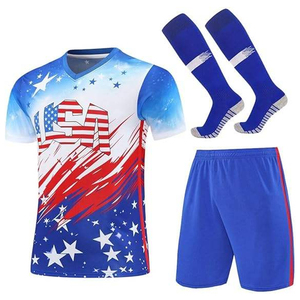 เสื้อฟุตบอลผู้ใหญ่ ฤดูกาล 2026/27 โพลีเอสเตอร์ 100% แห้งเร็ว ระบายอากาศดี คอวี แขนสั้น พิมพ์ลายแบบรีดร้อน 160 กรัม สั่งทำได้ - Product Image 1