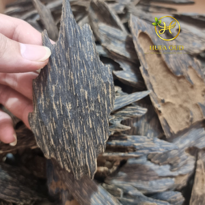 Venta al por mayor de Agarwood (Oud) HUFA OUD HP-EA1 de calidad premium de Vietnam, en forma de cono espiral natural, con fragancias aromáticas únicas para yoga. - Product Image 1