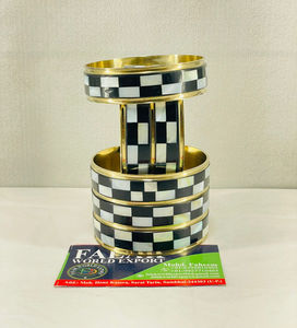 Conjunto elegante de 3 brazaletes de concha de nácar con incrustaciones de MOP, mosaico de latón dorado, pulsera apilable elegante, artesanía natural. - Product Image 4