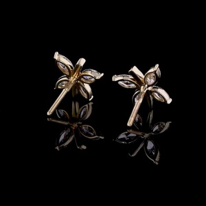 แหวนหมั้นรูปหัวใจและทรงกลม - Product Image 3