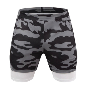 Shorts en molleton de coton French Terry pour hommes, style streetwear, délavés à l'acide, avec cordon de serrage et logo imprimé en relief, personnalisables - Product Image 1