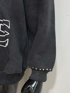 Fabricant de vêtements – Sweat à capuche personnalisé streetwear vintage en coton épais délavé au soleil, avec strass et fermeture éclair, effet délavé à l'acide - Product Image 5