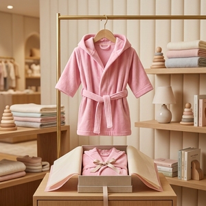 เสื้อคลุมอาบน้ำเด็กผู้หญิงแบบมีฮู้ด ผ้ากำมะหยี่นุ่ม ผ้าฝ้าย เป็นมิตรกับสิ่งแวดล้อม  ปักชื่อได้  ของขวัญสำหรับเด็กผู้ชายและเด็กผู้หญิง - Product Image 6