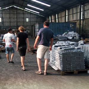 Charbon de coco 100% pur, fabriqué en usine, classique, écologique, durable, testé 4 fois et certifié pour chicha. - Product Image 4