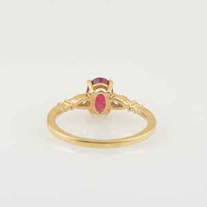 แหวนหมั้นทับทิมรูปไข่สีแดง ทับทิมแท้รับรองคุณภาพ เงินแท้ 925 ชุบทอง 14K แหวนเรียบหรู ของขวัญ - Product Image 2