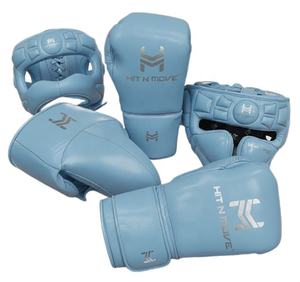 Pack de boxe exclusif Hit N Move, comprenant des gants de boxe ergonomiques, une protection de la tête absorbant les chocs et une protection inguinale athlétique. - Product Image 2
