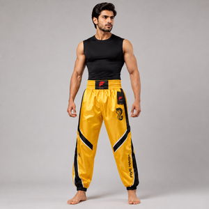 Pantalones de kick boxing de alto rendimiento hechos con materiales que absorben la humedad, garantizando comodidad, flexibilidad y durabilidad. - Product Image 1