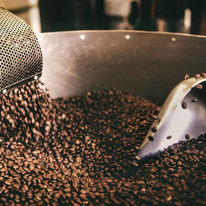 กาแฟโรบัสต้าออร์แกนิกเวียดนามพรีเมียม คั่วบดแล้ว ได้รับการรับรองมาตรฐาน ISO 22000 เกรด AA+ จัดส่งแบบขายส่ง 1000 กก. จากโรงงาน TNFOOD - Product Image 1