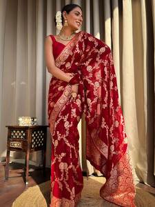 Elegante Sari de Seda Banarasi con Tejido Jacquard Sólido - Product Image 3